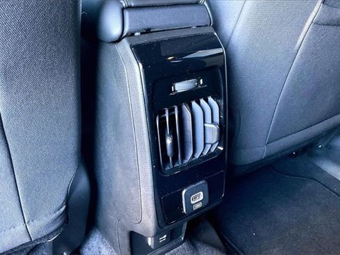 Certified 2025 Jeep Compass Sport image 25