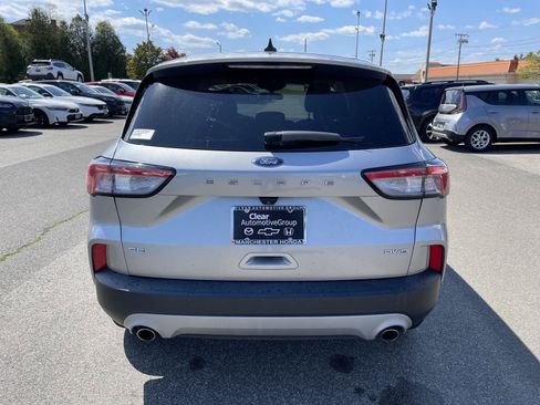 Used 2022 Ford Escape SE AWD/4WD image 18