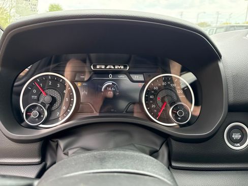 New 2026 RAM 1500 4x4 Crew Cab image 11