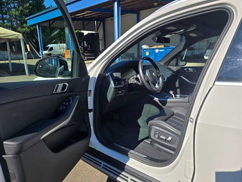 Used 2022 BMW X5 sDrive40i w/ Premium Package RWD image 19