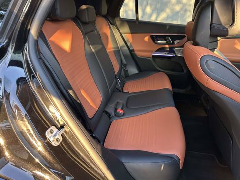 Certified 2025 Mercedes-Benz GLC 300 4MATIC image 45