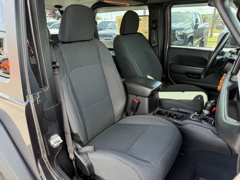 Used 2024 Jeep Wrangler Sport AWD/4WD image 32
