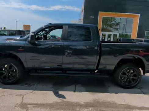 New 2026 RAM 2500 Big Horn AWD/4WD image 5