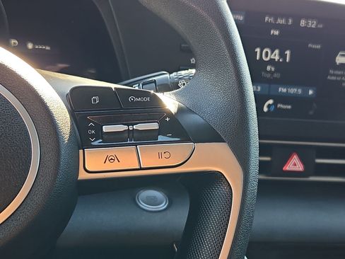 Used 2021 Hyundai Elantra SEL FWD image 18
