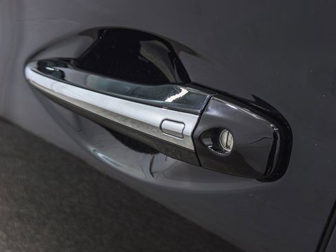 Used 2023 INFINITI Q50 Sensory image 21