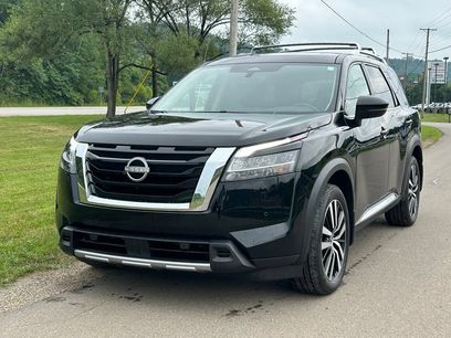Used 2024 Nissan Pathfinder Platinum