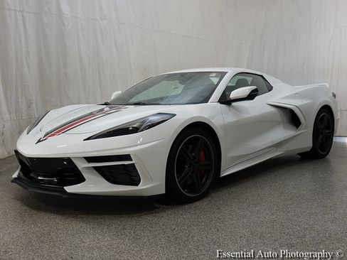 Used 2024 Chevrolet Corvette Stingray Premium Conv w/ Z51 Performance Package RWD image 2