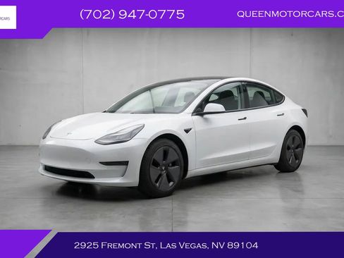 Used 2023 Tesla Model 3 Standard Range image 1