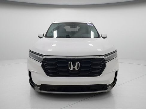 Used 2025 Honda Pilot EX-L image 6