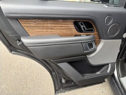 Used 2019 Land Rover Range Rover Supercharged AWD/4WD image 13