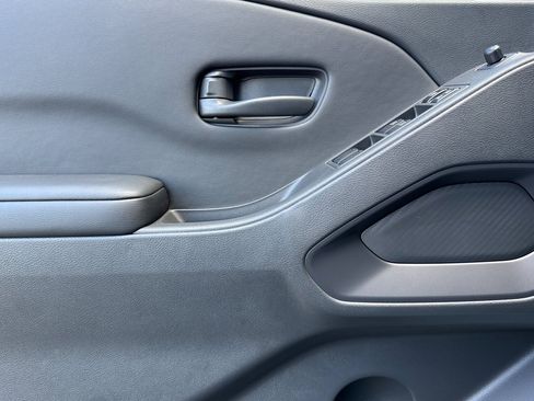 New 2026 Nissan Frontier SV w/ Tow Package image 8