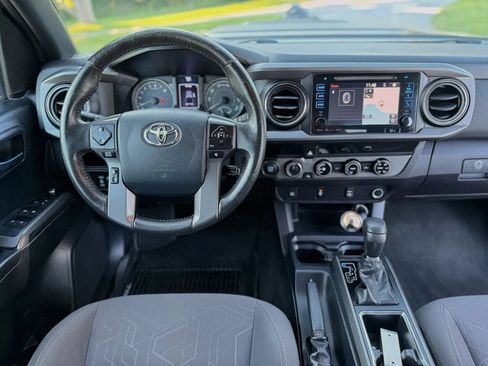 Used 2017 Toyota Tacoma TRD Off-Road w/ Tow Package (A/T) AWD/4WD image 34