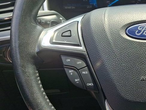 Used 2019 Ford Edge SEL w/ Equipment Group 201A AWD/4WD image 25