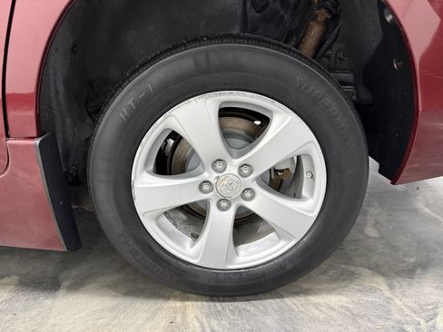 Used 2012 Toyota Sienna LE FWD image 26
