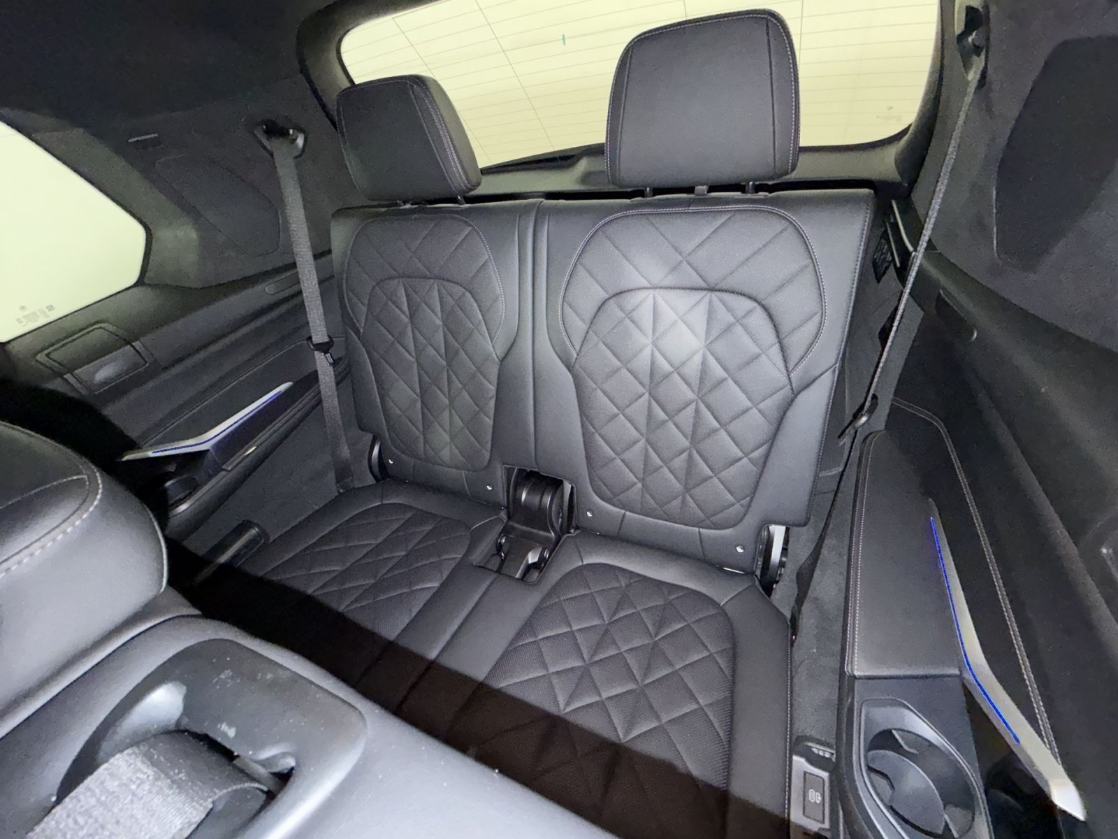 Used 2023 BMW X7 xDrive40i w/ Premium Package AWD/4WD image 26