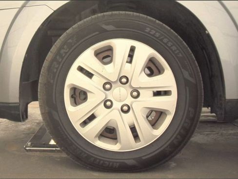 Used 2019 Dodge Journey SE image 24