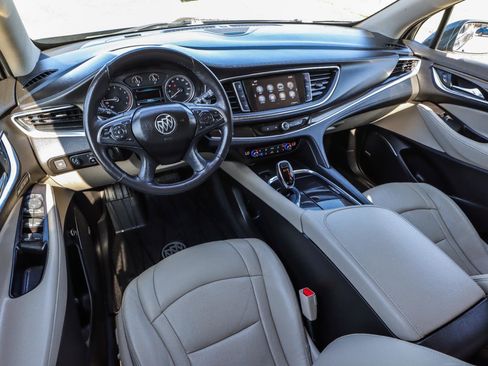 Used 2018 Buick Enclave Premium w/ Experience Buick Package image 25