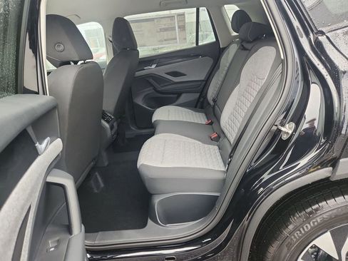 New 2026 Volkswagen Tiguan S AWD/4WD image 10