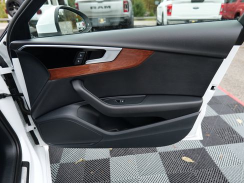 Used 2022 Audi A4 2.0T Premium image 32