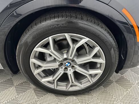 Used 2021 BMW X7 xDrive40i AWD/4WD image 14