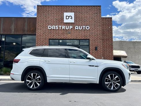 Used 2024 Volkswagen Atlas SEL Premium R-Line AWD/4WD image 7
