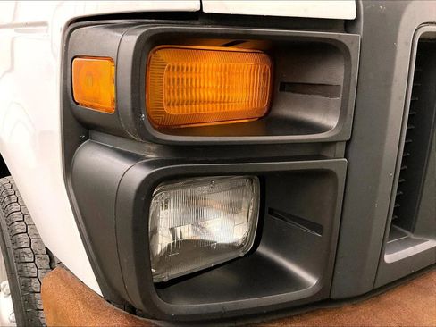 Used 2014 Ford E-250 and Econoline 250 w/ Power Group image 26