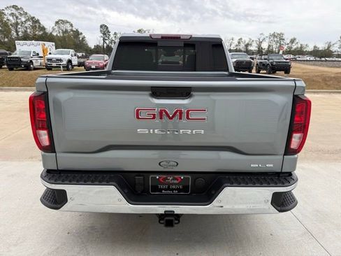 New 2026 GMC Sierra 1500 SLE w/ Preferred Package image 7