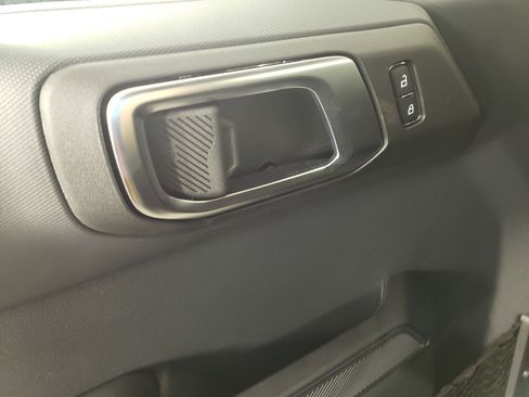 New 2025 Ford Bronco Big Bend w/ Black Diamond Package image 10