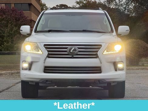 Used 2015 Lexus LX 570 4WD image 14