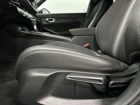Used 2025 Honda Civic Sport image 25