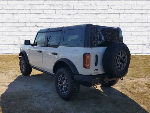 New 2025 Ford Bronco Badlands image 38