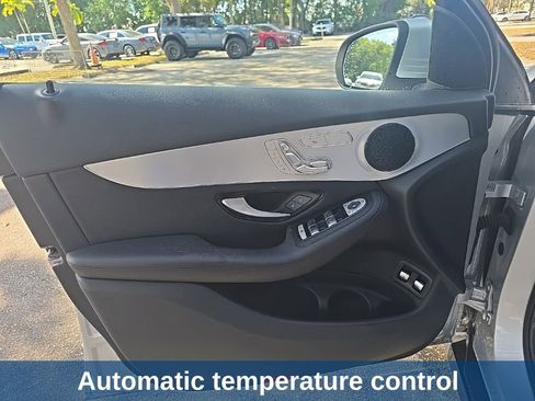 Used 2019 Mercedes-Benz GLC 350e 4MATIC image 13