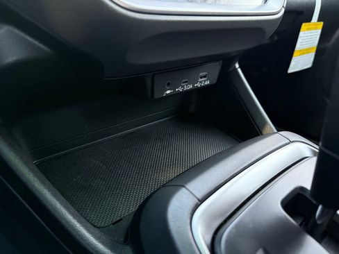 Certified 2025 Subaru Crosstrek 2.0i Premium image 27