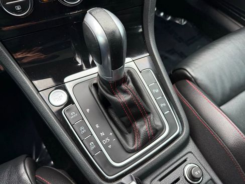 Used 2019 Volkswagen GTI Rabbit Edition image 18