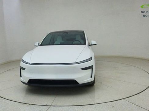 Used 2026 Tesla Model Y Long Range RWD image 63