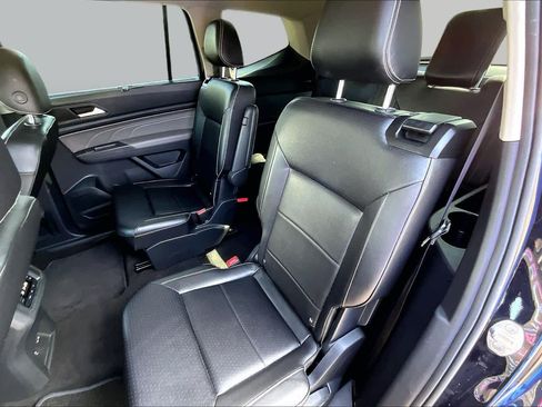Used 2021 Volkswagen Atlas SE w/ Panoramic Sunroof Package FWD image 21