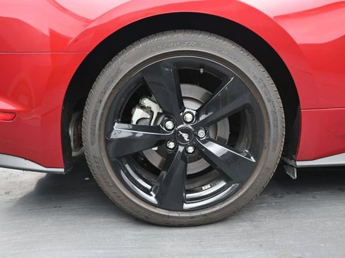 Used 2022 Ford Mustang GT Premium w/ Black Accent Package RWD image 13