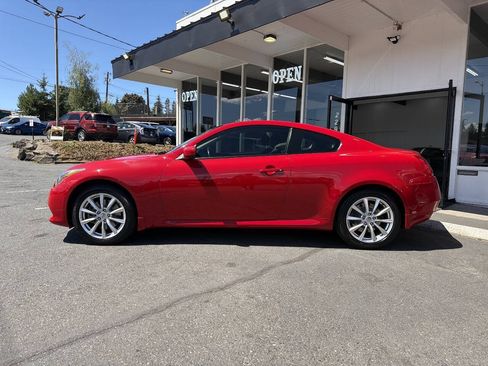 Used 2011 INFINITI G37 x Coupe w/ Premium Pkg AWD/4WD image 3