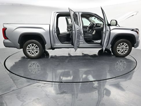 Used 2024 Toyota Tundra SR5 w/ SR5 Premium Package AWD/4WD image 41