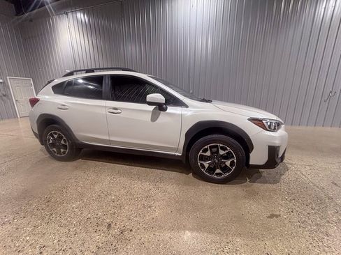 Used 2019 Subaru Crosstrek 2.0i Premium w/ Eyesight System image 5