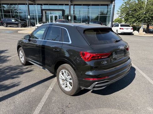 Used 2023 Audi Q3 2.0T Premium w/ Convenience Package AWD/4WD image 5