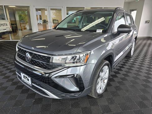 Used 2023 Volkswagen Taos S AWD/4WD image 7