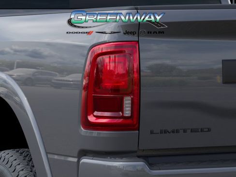 New 2026 RAM 2500 Limited AWD/4WD image 9