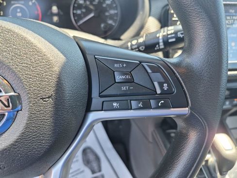 Used 2021 Nissan Kicks SV FWD image 16