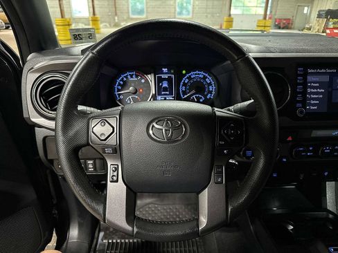 Used 2023 Toyota Tacoma TRD Sport AWD/4WD image 18