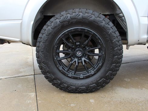 Used 2019 Ford F150 Raptor w/ Equipment Group 802A Luxury image 39