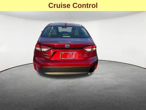 Certified 2025 Toyota Corolla LE image 12