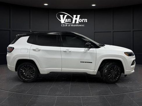 Used 2024 Jeep Compass Limited w/ High Altitude Package image 2
