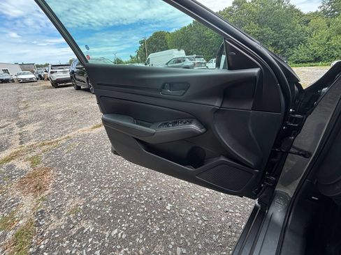 Used 2026 Nissan Altima 2.5 SV FWD image 18