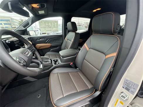 New 2026 GMC Canyon AT4 w/ Technology Plus Package image 11